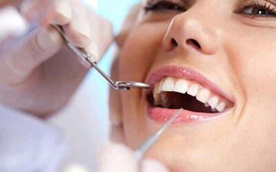 Removing dental plaque with a toothbrush