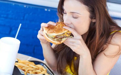 Why is eating junk food not good for your teeth and overall health?