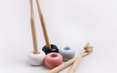 Bamboo Toothbrush Holder: The Perfect Combination of Function and Art
